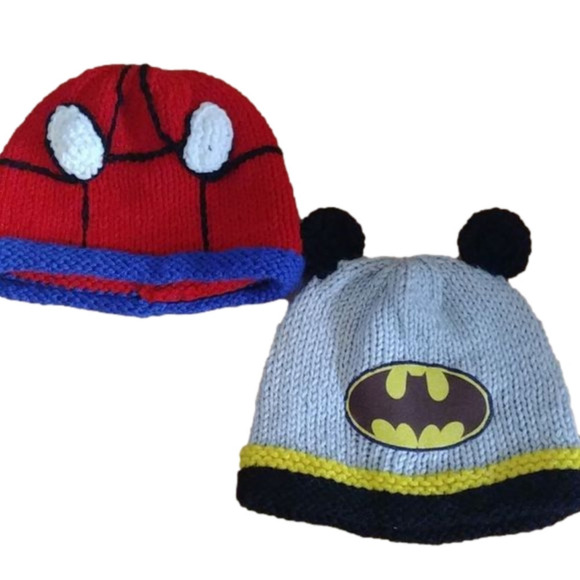 2 Handmade Superhero Batman Spiderman Knit Beanie Skull Cap 12 -18 month lot - Picture 1 of 13